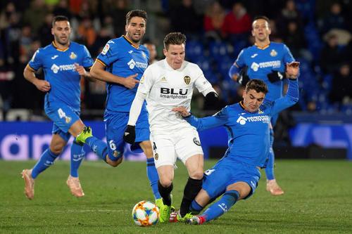 防线后完成 防线后完成