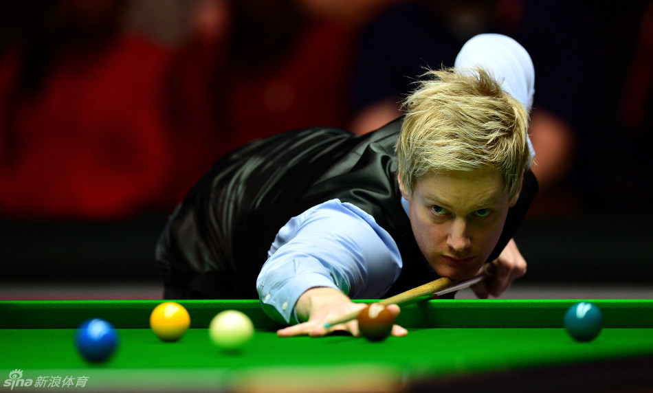 的左截锋 的左截锋