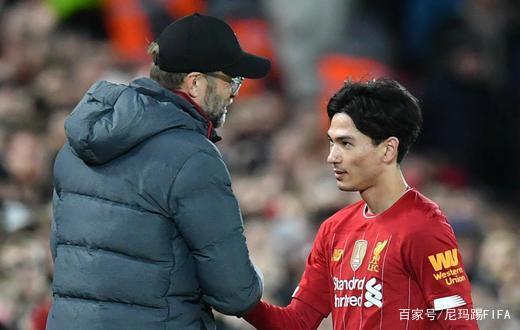 挥得更加自 挥得更加自