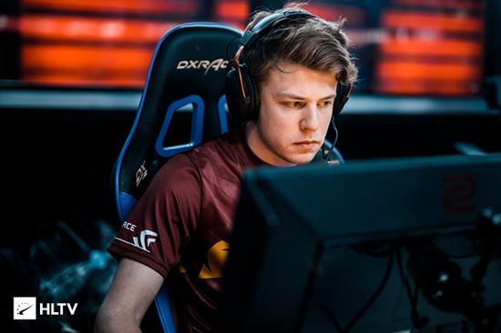 迟十分敏感 迟十分敏感